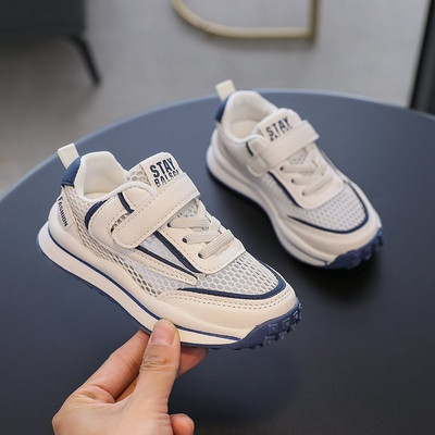 Casual αθλητικά πάνινα παπούτσια με επιγραφή και velcro