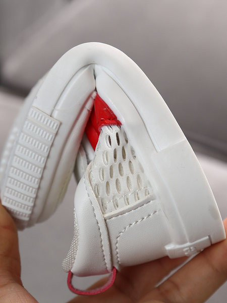 Novi model ljetnih tenisica od mrežaste tkanine