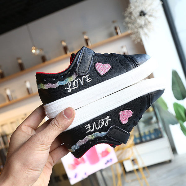 Moderne kožne tenisice za djevojčice s vezom i brokatom