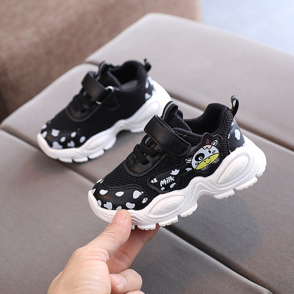 Aktualne dječje tenisice s aplikacijom i čičkom