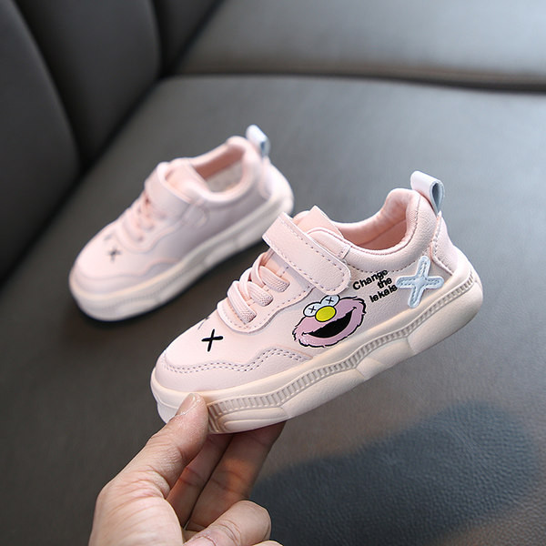 Moderne dječje tenisice s vezom u boji