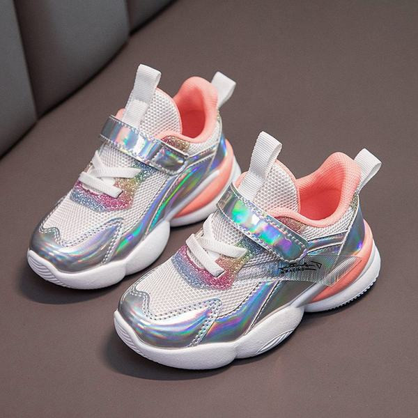 Ležerne dječje tenisice s naljepnicama i sjajnim efektom