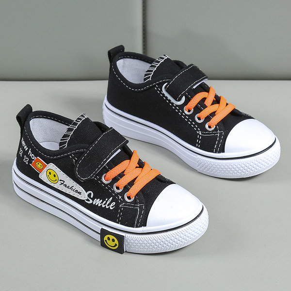 Audekla bērnu kedas ar aplikāciju un uzlīmi