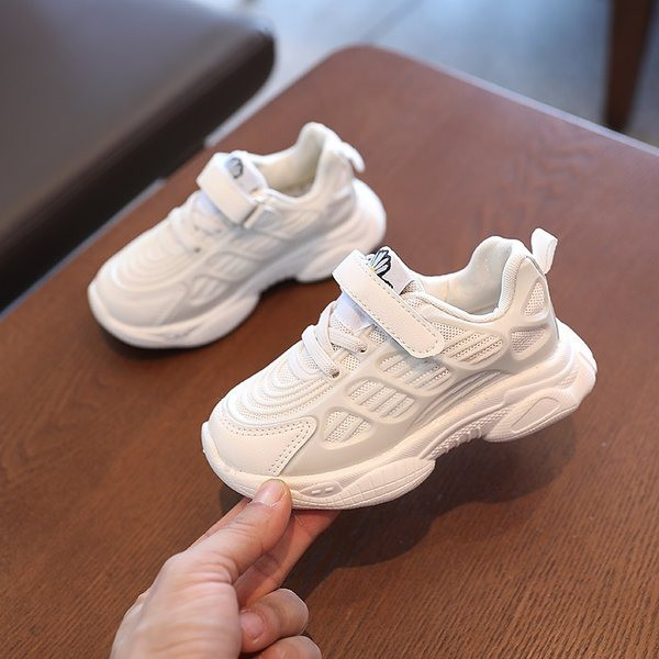 Novi model dječjih tenisica na čičak u četiri boje