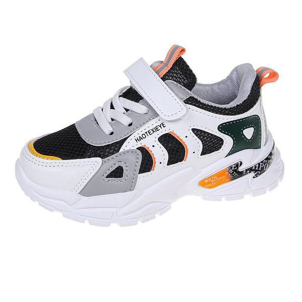 Ležerne tenisice s čičak zakrpama i grubim potplatom