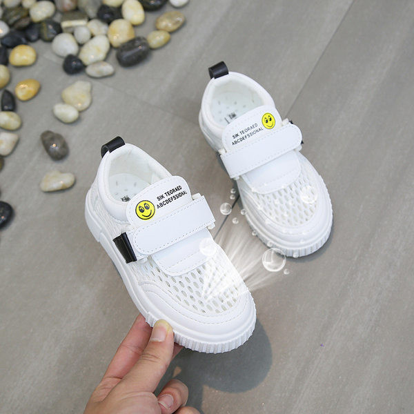 Novi model proljetno-ljetnih tenisica od mrežaste tkanine