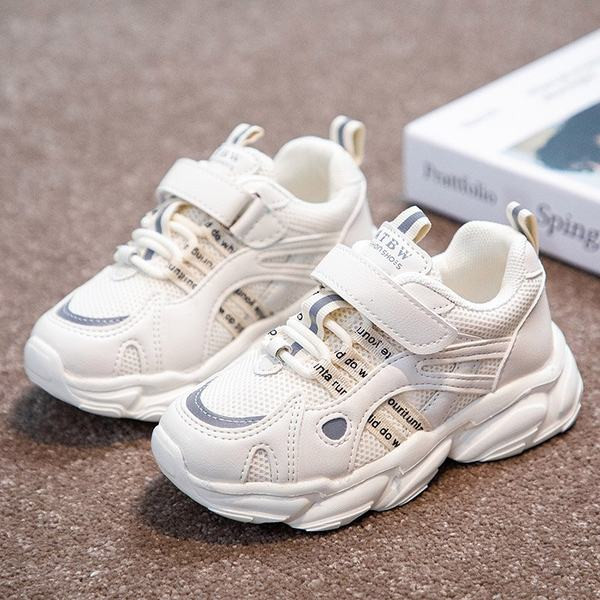 Bērnu kedas ar uzlīmēm un tīklu meitenēm