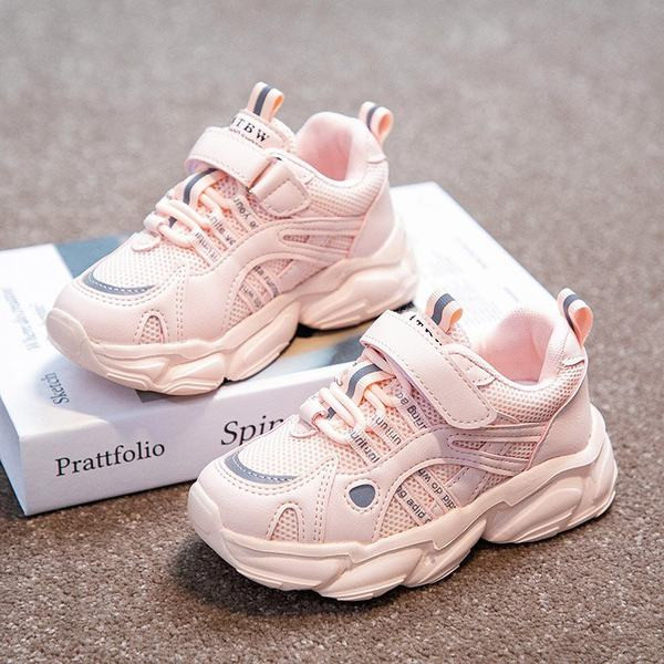 Bērnu kedas ar uzlīmēm un tīklu meitenēm