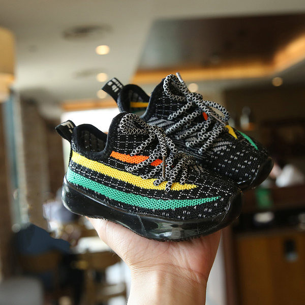 Dječje proljetne tenisice izrađene od tekstilne prozračne tkanine