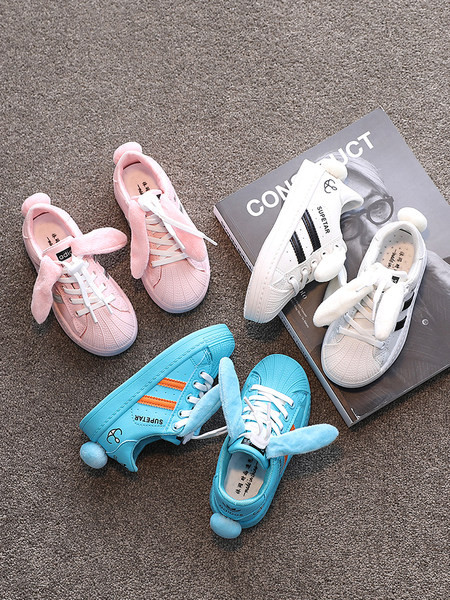 Jauns bērnu kedu modelis meitenēm ar 3D aplikāciju - dekoratīvas ausis un aste