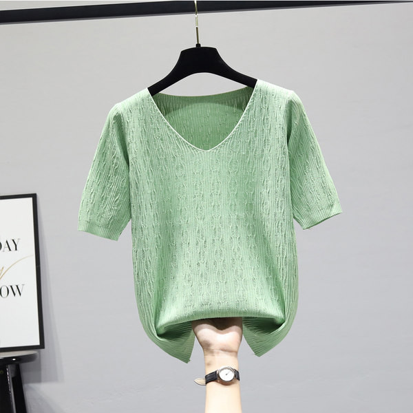 Ženska majica kratkih rukava sa špic izrezom i kratkim rukavima