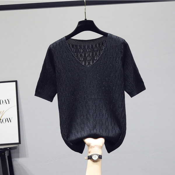 Ženska majica kratkih rukava sa špic izrezom i kratkim rukavima