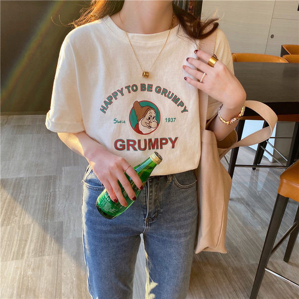 Jauna modeļa sieviešu t-krekls ar aplikāciju un īsām piedurknēm - vairākās krāsās