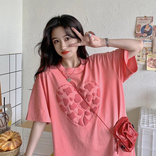 Široka pamučna majica s aplikacijom srca