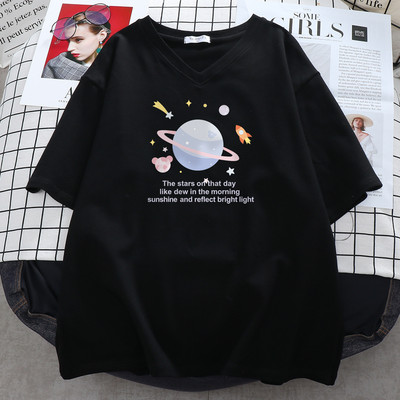 Sieviešu t-krekls ar aplikāciju - špics vai ovāls kakla izgriezums