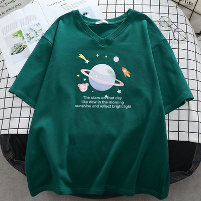 Sieviešu t-krekls ar aplikāciju - špics vai ovāls kakla izgriezums