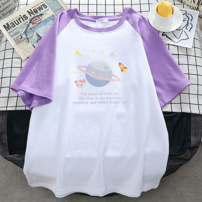 Sieviešu t-krekls ar aplikāciju - špics vai ovāls kakla izgriezums