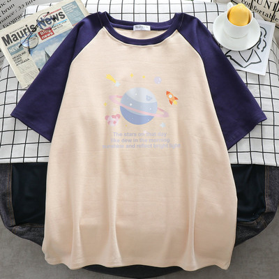 Sieviešu t-krekls ar aplikāciju - špics vai ovāls kakla izgriezums