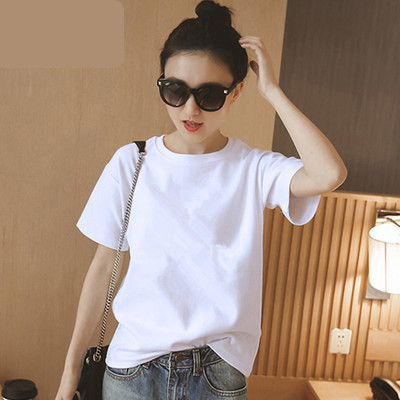 Ležerna ženska majica s aplikacijama bez modela