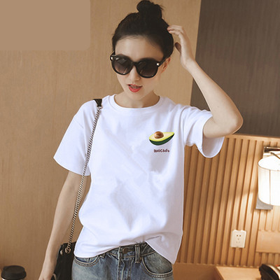 Ležerna ženska majica s aplikacijama bez modela