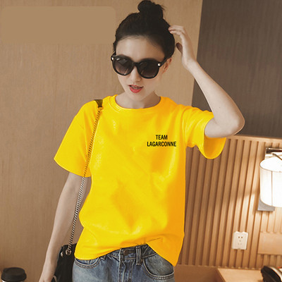 Ležerna ženska majica s aplikacijama bez modela