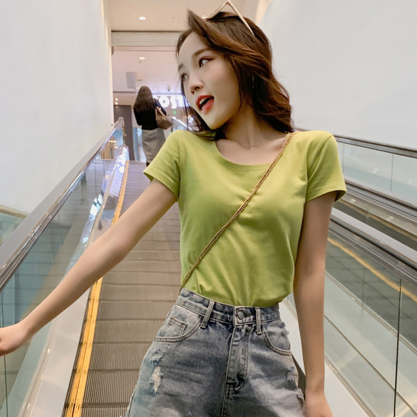 Ženska majica s ovalnim izrezom i kratkim rukavima - više modela