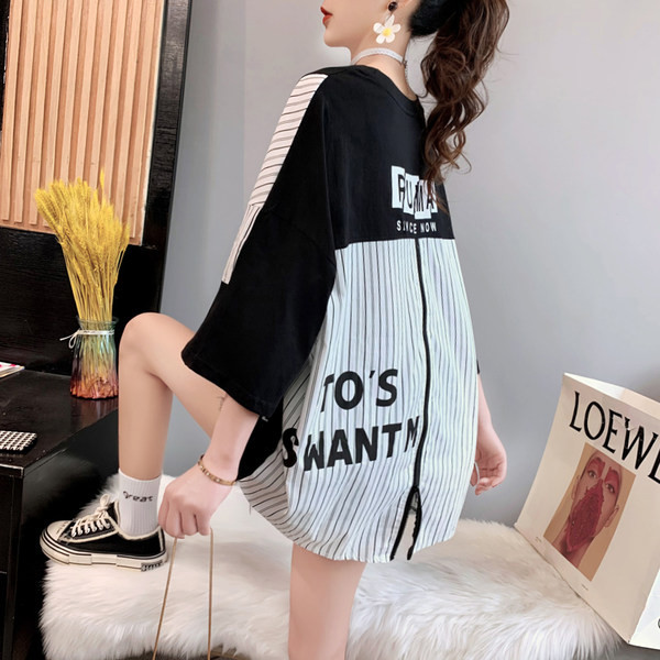 Široki model ženske majice na pruge sa 3/4 rukavima