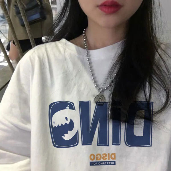 Ležerna ženska bluza sa natpisom u dvije boje