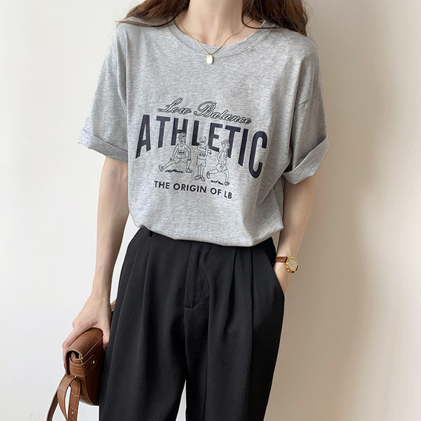 Ikdienas T-krekls ar apdruku un īsām piedurknēm