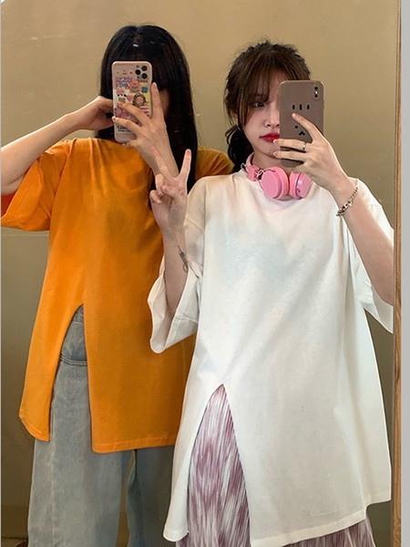 Ženska bluza s 3/4 rukavima i prorezom sa strane