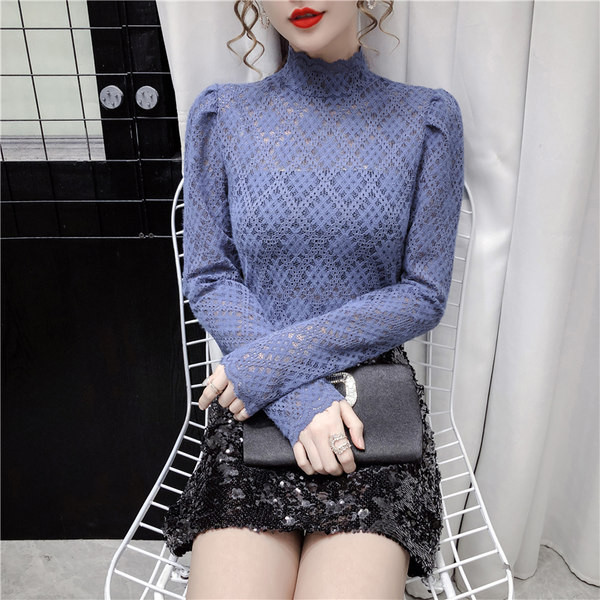 Ženska čipkana bluza s dugim rukavima