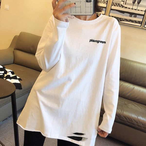 Ležerna ženska bluza s ovalnim izrezom i dugim rukavima