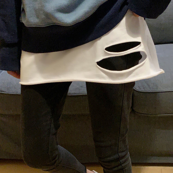 Ležerna ženska bluza s ovalnim izrezom i dugim rukavima