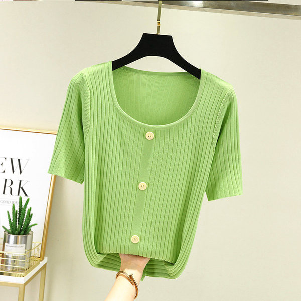 Ženska bluza s dugmadima i kratkim rukavima