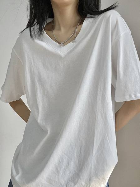 Ženska ležerna bluza s kratkim rukavima i špic izrezom