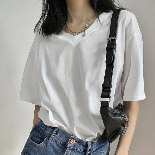 Ženska ležerna bluza s kratkim rukavima i špic izrezom