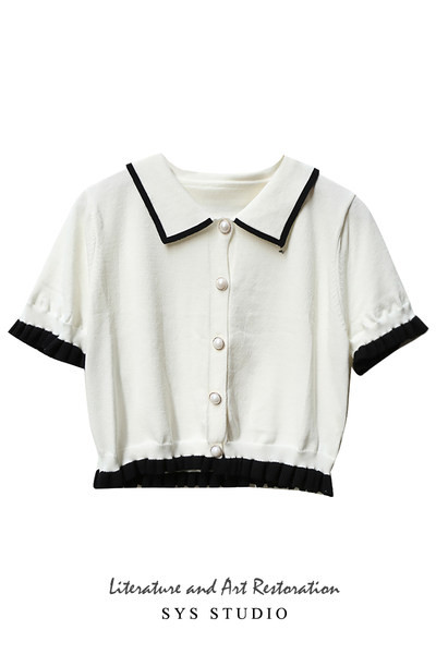 Novi model kratke ženske bluze sa klasičnom kragnom i gumbima