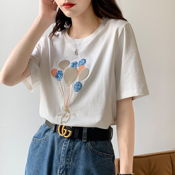 Ženska majica s vezom i šljokicama