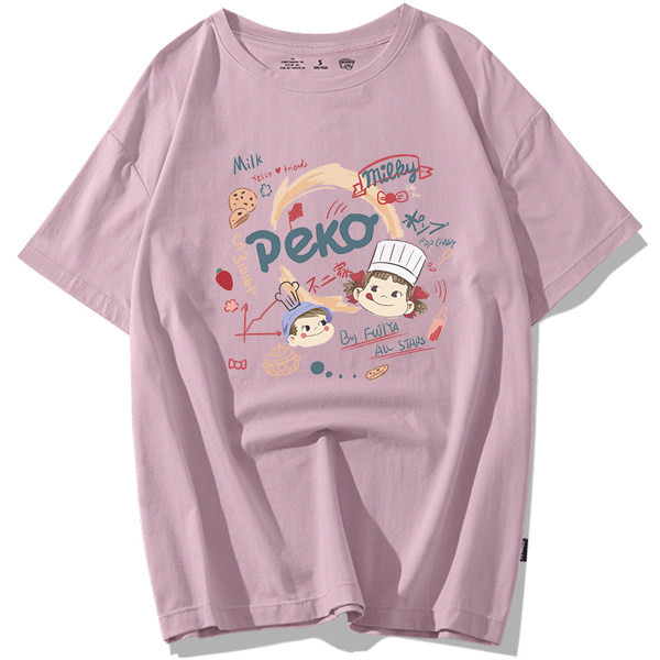 Mūsdienīgs t-krekls ar krāsu aplikāciju