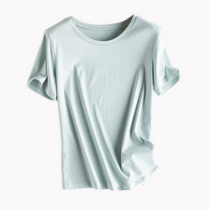 Moderna jednobojna bluza jednobojni model