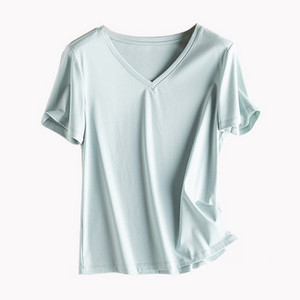 Moderna jednobojna bluza jednobojni model