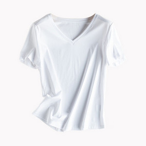 Moderna jednobojna bluza jednobojni model