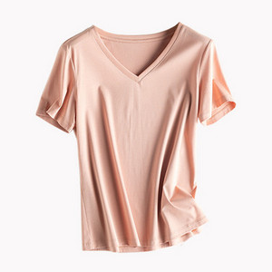 Moderna jednobojna bluza jednobojni model