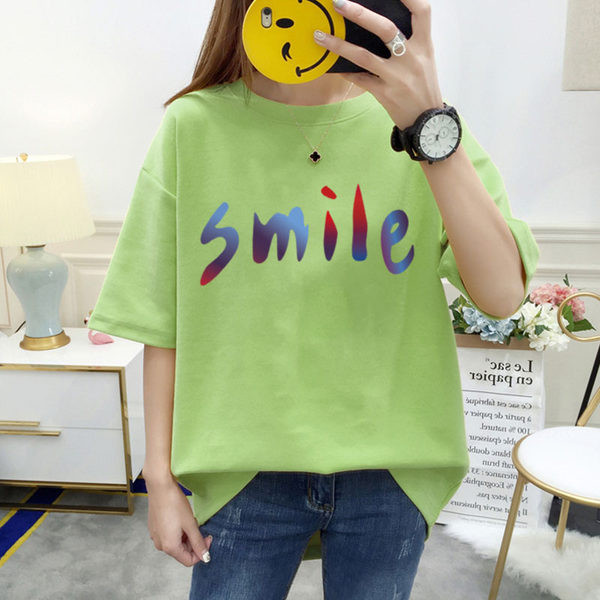 Novi model ženske majice s aplikacijom i ovalnim izrezom - različite boje