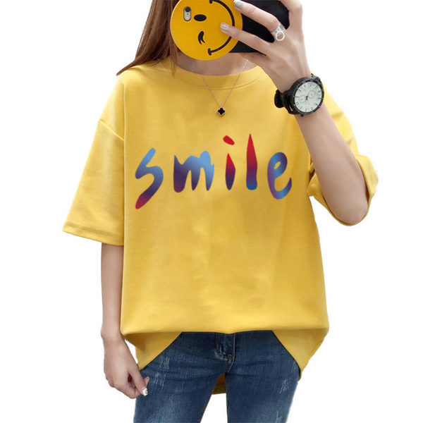 Novi model ženske majice s aplikacijom i ovalnim izrezom - različite boje