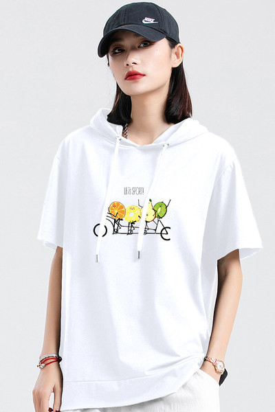 Sportisks ikdienas sieviešu t-krekls ar apdruku un kapuci