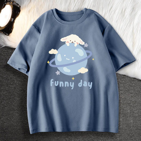 Sieviešu kokvilnas T-krekla plats modelis ar 3/4 piedurknēm