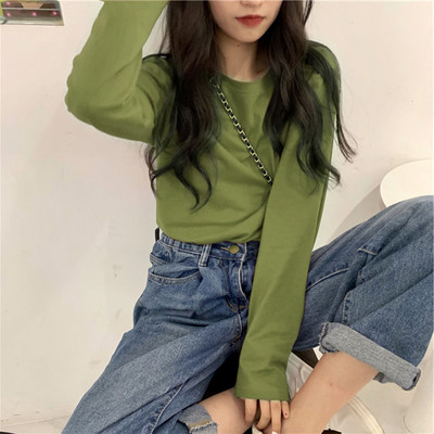 Jednobojna bluza s ovalnim izrezom i dugim rukavima