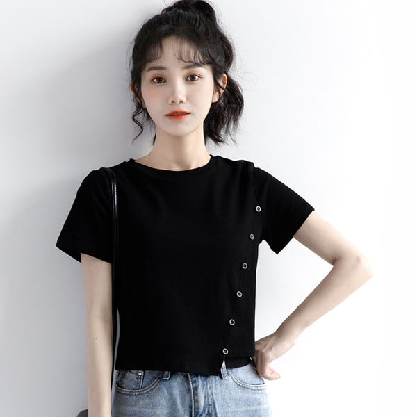 Moderna muška majica s okruglim izrezom i gumbima