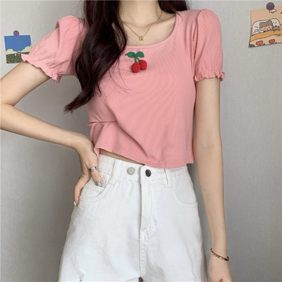 Kratka ležerna bluza s 3D elementom